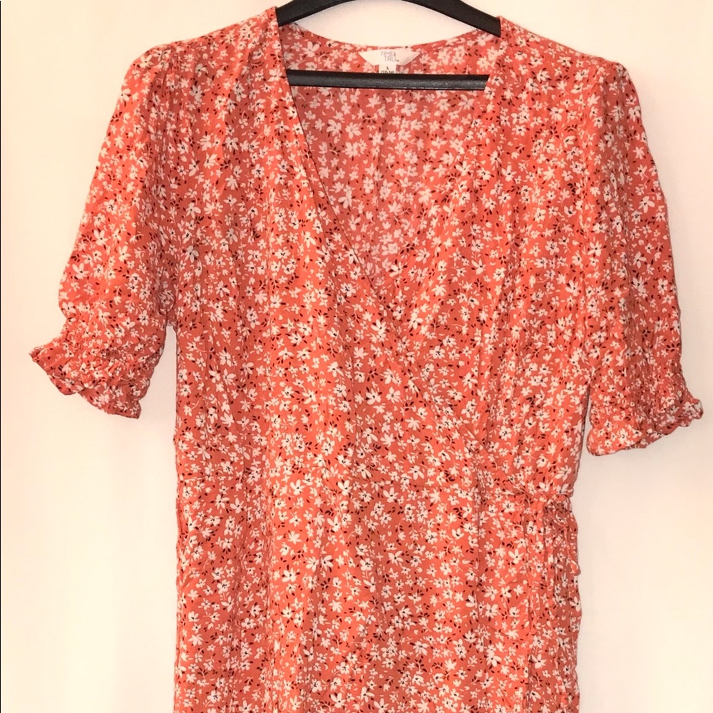 NWOT****Flowy, lightweight dress. MIDI!